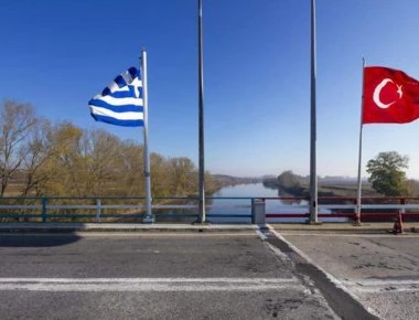 Αλεξανδρούπολη: Συνελήφθησαν Τούρκοι δημοσιογράφοι για κινηματογράφηση στρατιωτικών εγκαταστάσεων